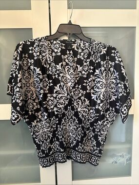 White House Black Market Black and White Floral Top
